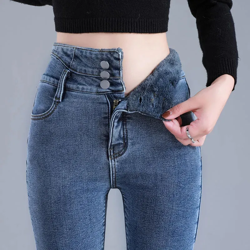 Jeans femininos jeans térmicos inverno neve quente pelúcia estiramento cintura alta senhora magro engrossar denim retro azul calças mãe sexy calças 231122