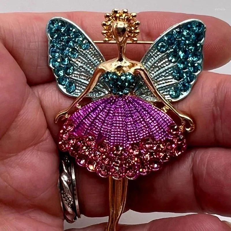 Brooches Fashion Ballet Girl Dance Personality Sweet Atmosphere Age Reducing Breast Pin Men's And Women's Pins Sweater Coat Accessories