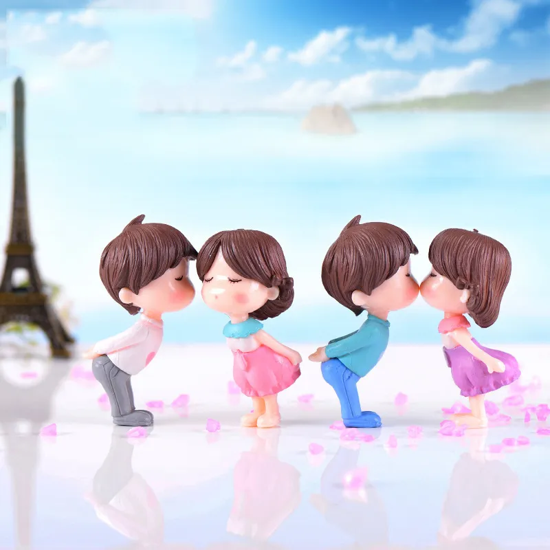 Boy Girl Kissing Lovers Coppia Figurine Decorazione in miniatura 3D Micro Paesaggio Ornamenti da giardino Bambole nuziali