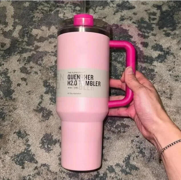 مع شعار 40oz H2.0 الكؤوس من الفولاذ المقاوم للصدأ Tumblers مع مقبض السيليكون مقبض غطاء القش 2nd جيل سفر أكواب السيارات الاستمرار في شرب زجاجات المياه الباردة 1: 1 نفس الأسهم GG1123