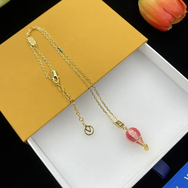 With BOX Never Fading 18K Gold Plated Luxury Brand Designer Pendants Necklaces Red Balloon Letter Choker Pendant Necklace Jewelry Accessories Gifts