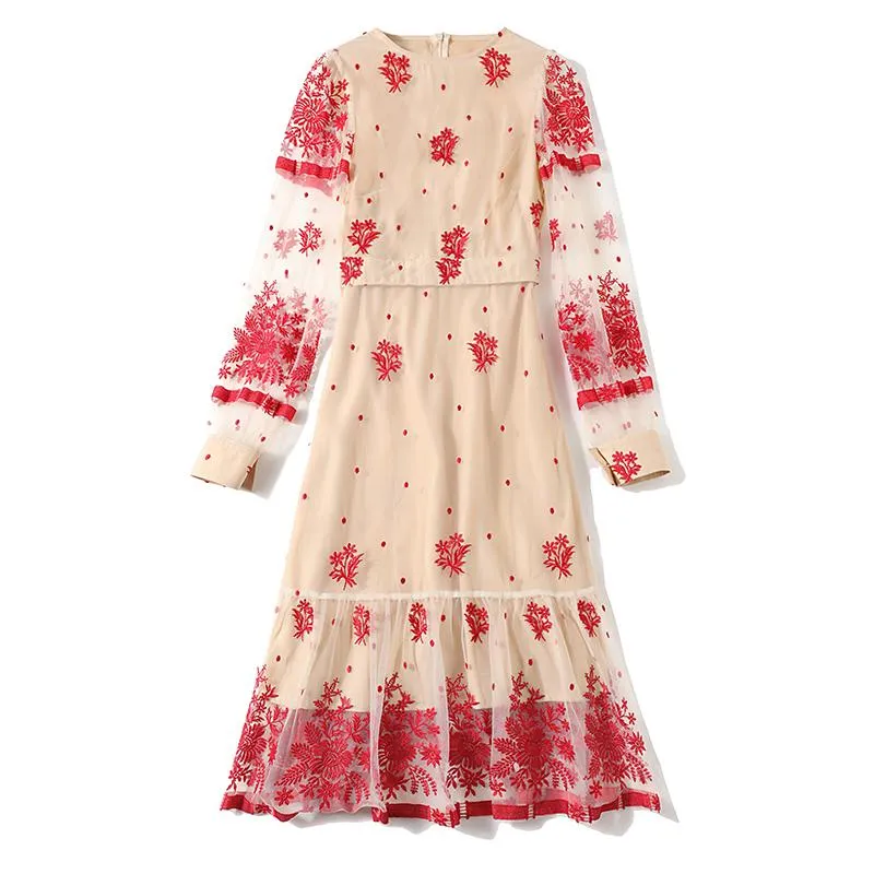 캐주얼 드레스 스프링 가을 여성 랜턴 긴 소매 슬림 슬림 메쉬 드레스 고품질의 빨간 꽃 자수 활주로 복장.
