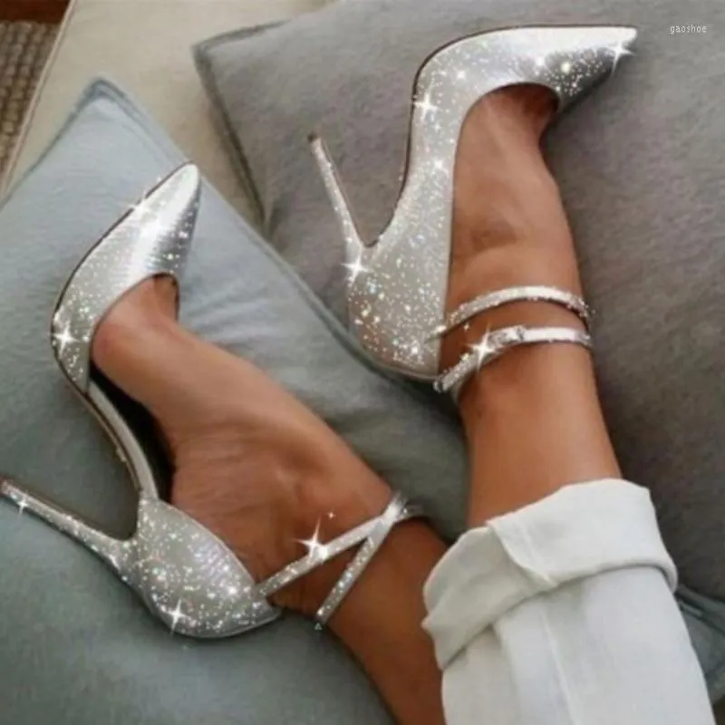 Sapatos de vestido saltos altos bombas casamento 2023 verão mulheres sexy silver shine festa no tornozelo