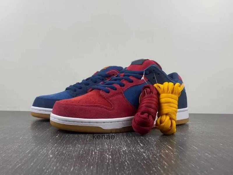 Autentiche scarpe SB Low Barcelona Catalogna Designer Uomo Donna DJ0606 400 Sneaker per sport all aria aperta Navy University Gold Gym Scarpe da