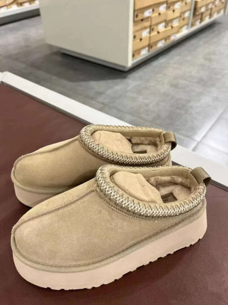 Nova Austrália Botas Uggsity Clássicas Tazz Designer Neve Mulheres Australianas Castanha Inverno Fivela Pele Meio Joelho Curto Senhora Lã De Carneiro Integrado Chinelo De Cabelo YU89