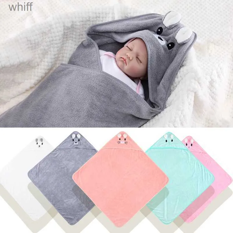 Serviettes Robes Dessin animé bébé serviette de bain à capuche swaddle couleur unie corail velours super doux 80*80 cm serviette de bain pour enfants bathrobeL231123