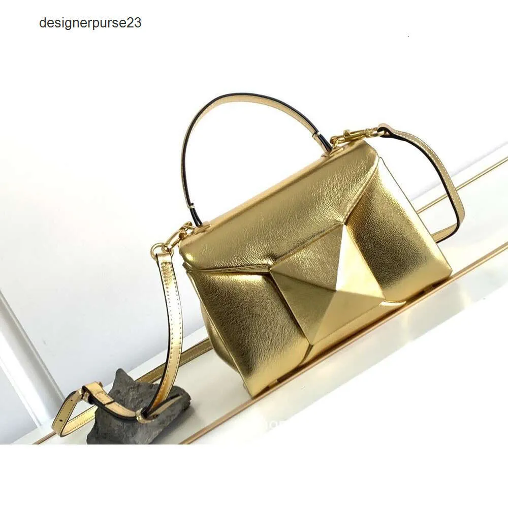 Diamond Purse V Crystal Wallet Leather Purse Designer Bag Valen Bags Bag inlaid Crystal Chain Handbag MALTETIC MAGNETISK BUCKLE AGDA BAG CROSSBODY Bag High Qua Z XPW2