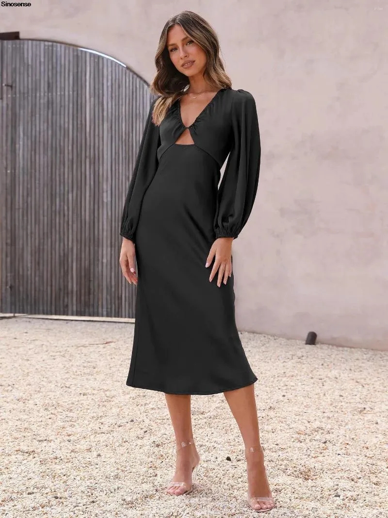 Robes décontractées Robe d'automne en satin formelle pour femmes Sexy Col en V Découpé Bandage Dos nu Manches longues Moulante Invité de mariage Cocktail Maxi