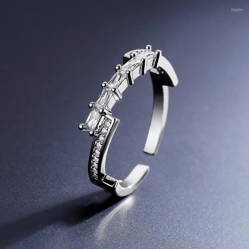 Cluster anneaux de mode de mode de mariage Fonction à main le doigt de bague réglable joenrie brillant rectangle cz ouverture de cristal pour les cadeaux anniversaire des femmes