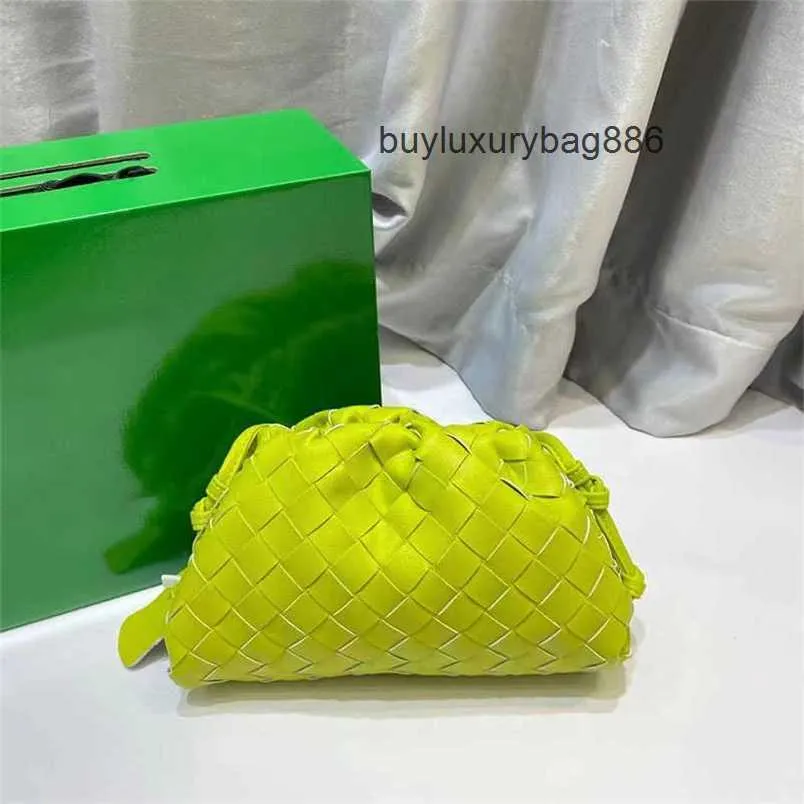 Аутентичная ручная сумка Кожаная дизайнерская тканая морщинистая модная сумка Сумка Cloud Dumpling Женская сумка-мессенджер на одно плечо WN-0TH3