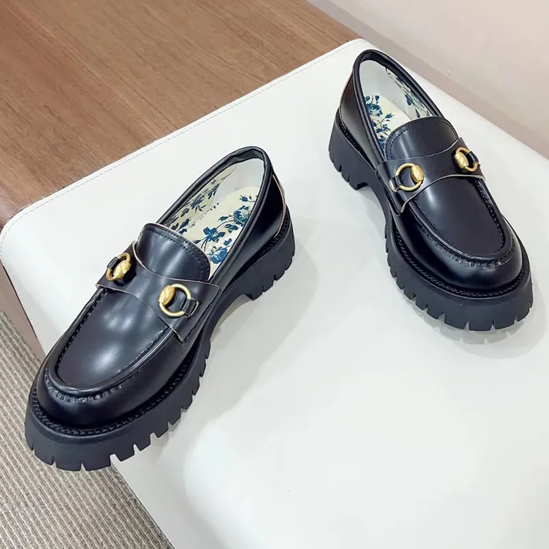 2023 منصة Horsebit Laiders Women Designer Shoes Late Lug Sole Sole Stars Bee Peys