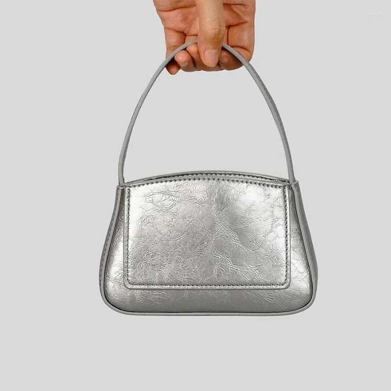 Akşam çantaları moda küçük gümüş kadın çanta tasarımcısı zincirler omuz çantası lüks pu deri crossbody mini telefon kadın cüzdanlar 2023