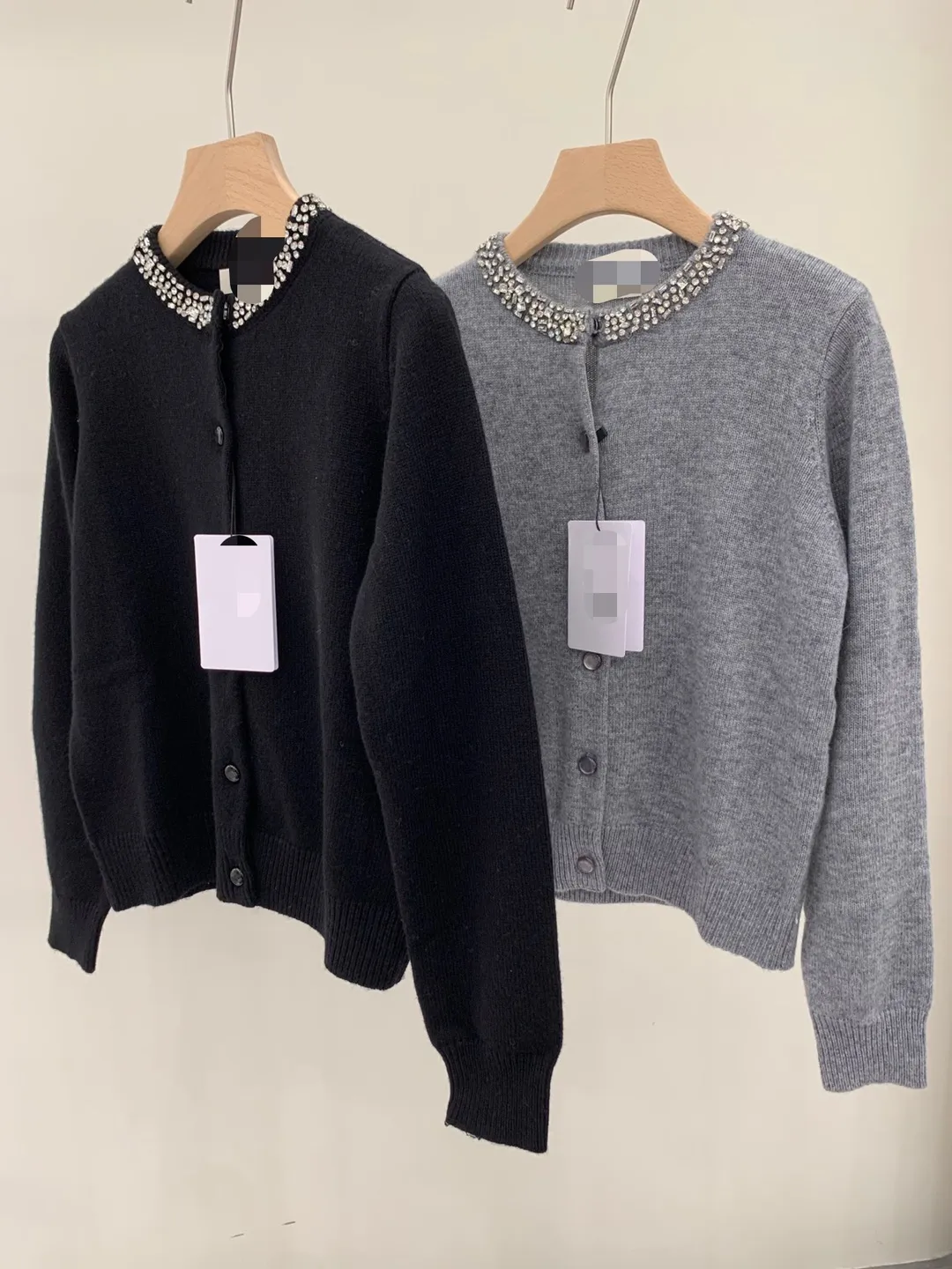Новые женские свитера, дизайнерские серые/черные шерстяные кардиганы с круглым вырезом и кристаллами, модные пуговицы, теплый свитер 112302