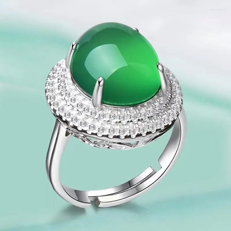 Cluster Rings Design Silver Inlaid Natural Chrysoprase Oval For Women Fashion Light Luxury Exquisite Engagement Party Jewelry