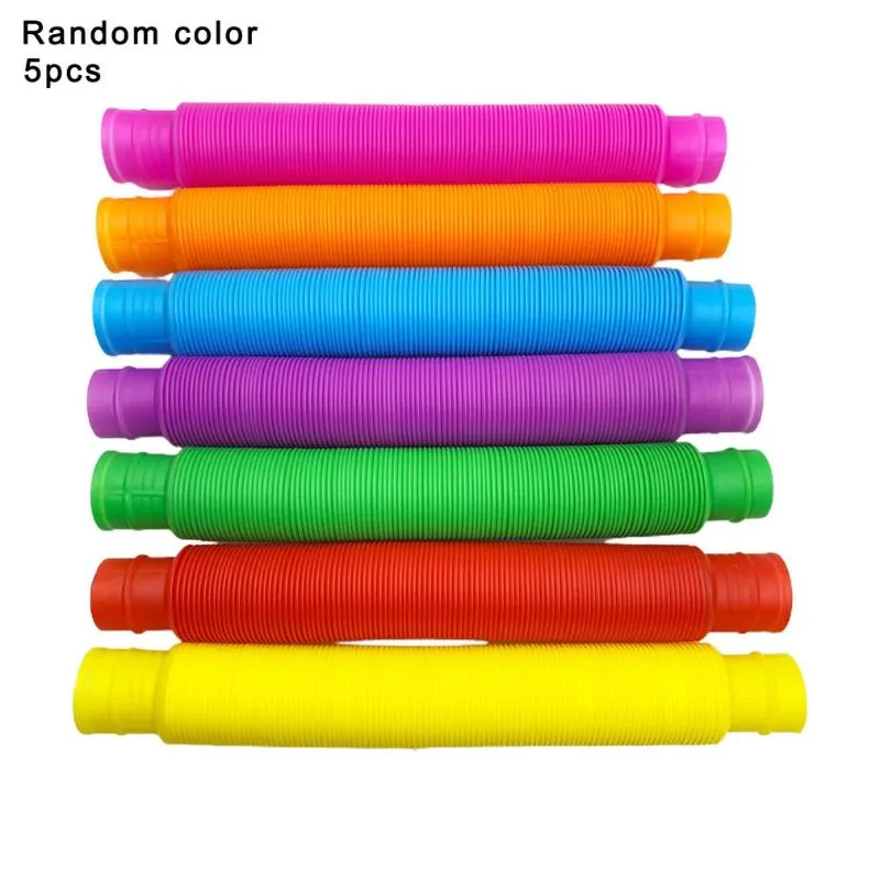 Favore di partito 5pcs Bobina di tubo di plastica colorata Giocattoli creativi del cerchio per bambini Sviluppo precoce Giocattolo pieghevole educativo Colore casuale