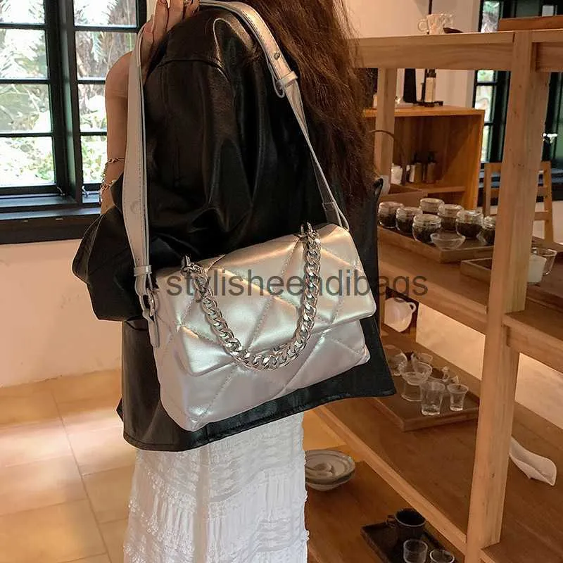 Bolso de lujo Bolso de diseñador famoso Bolso de hombro para mujer Bolso de axila de alta calidad Bolso de cadena para mujer Bolso con solapa Bolso de cuero de moda Bolso cuadrado clásico styleeendibags