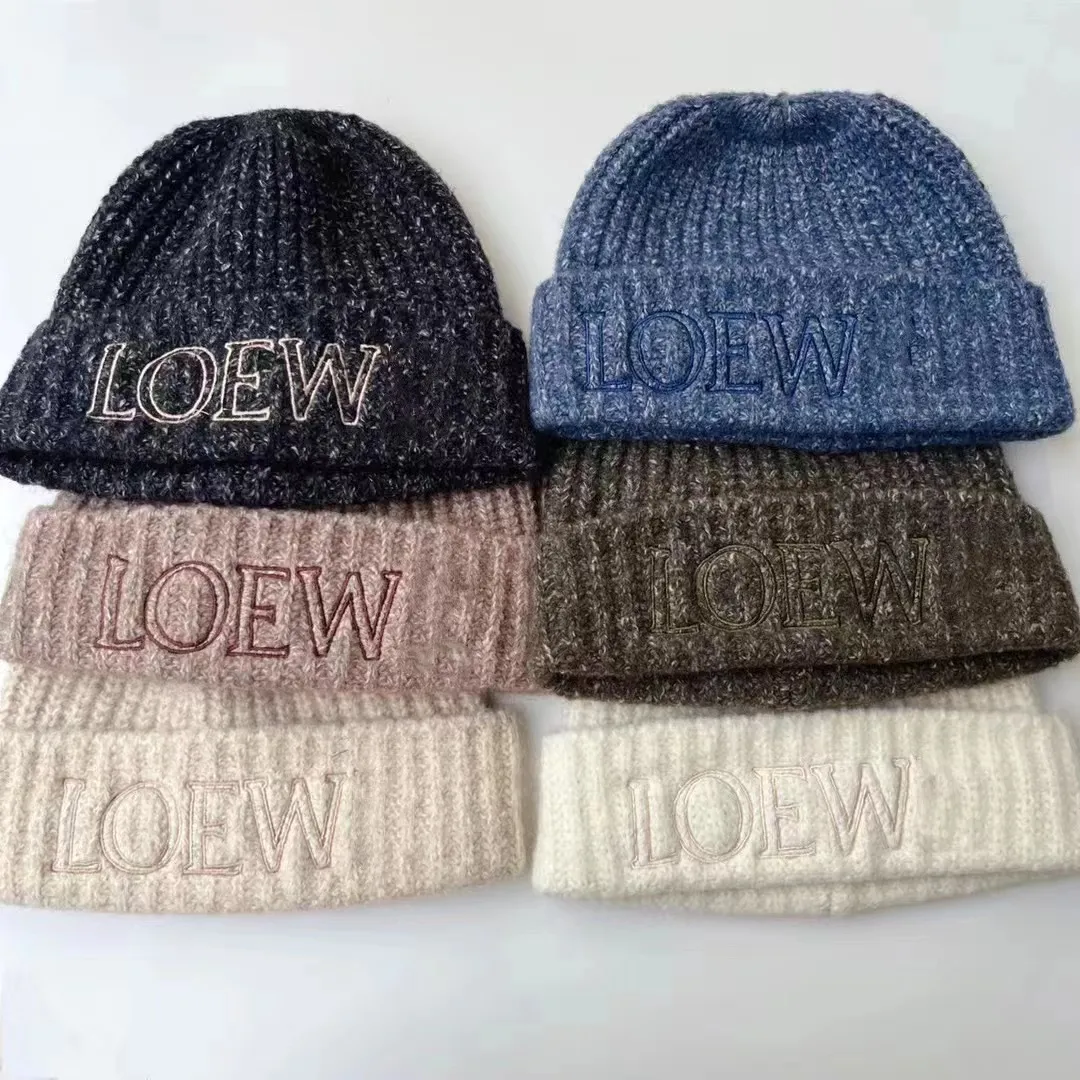 高級カシミアニットハットデザイナーLoewf Skullcap Men's and Women's Winter Castary Wool Warm Hat Christmas Valentineギフト