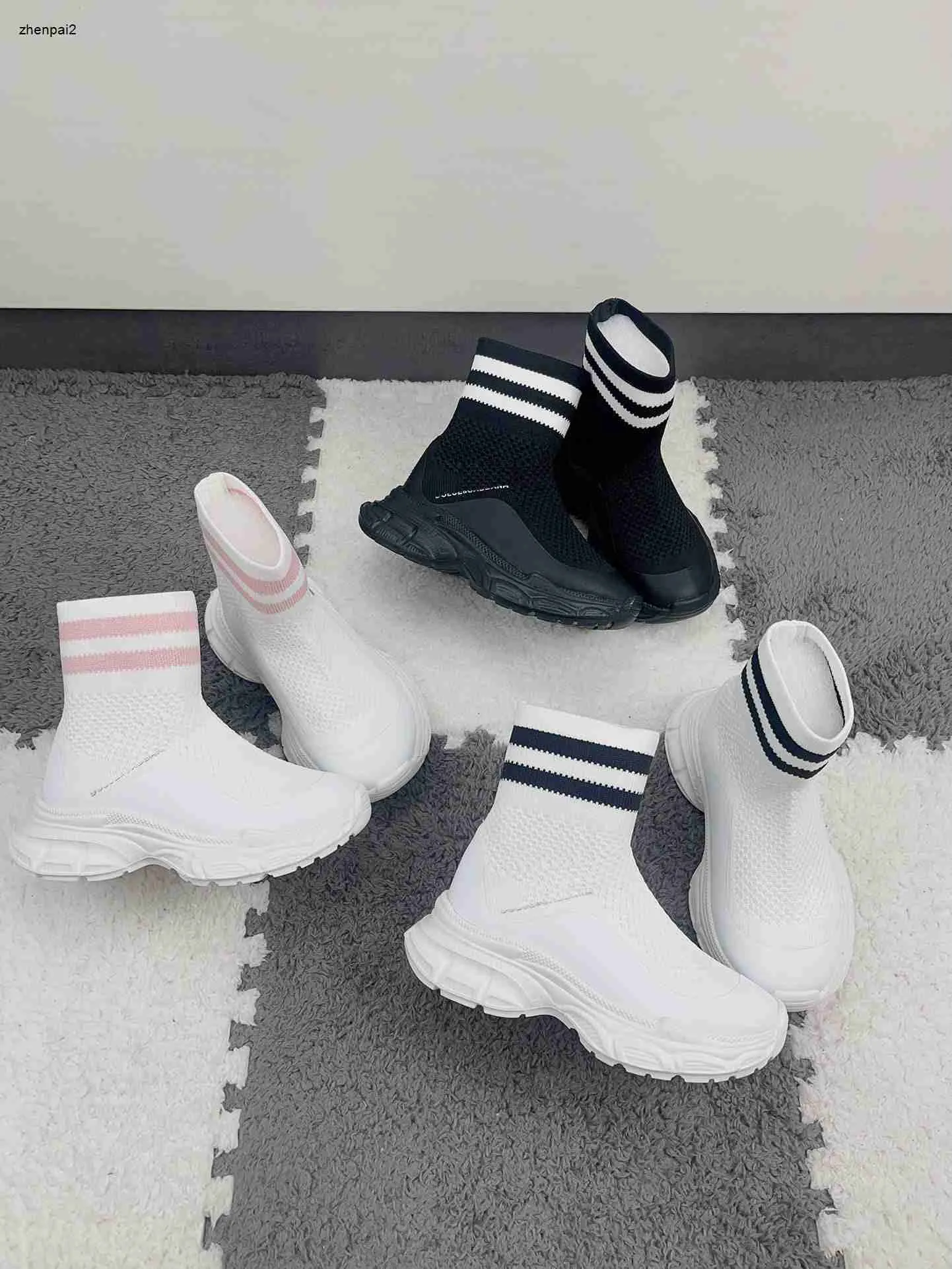 Luxuriöse Designer-Sockenschuhe für Babys, Streifendesign, Kinderstiefel, Größe 26–35, inklusive Box, atmungsaktive Strickdesign-Sneaker für Kleinkinder, 25. Nov