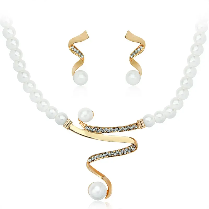 Set di gioielli festa serale collana girocollo con perle finte da donna con orecchini 2 pezzi