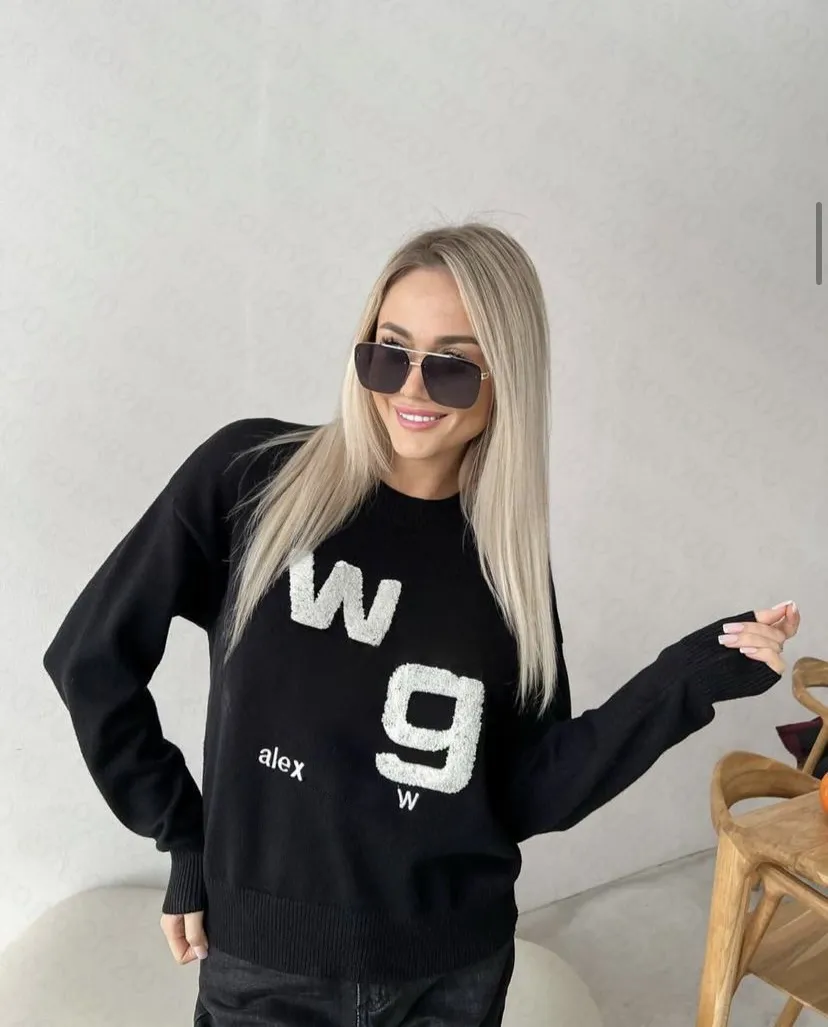 24SS FW Women Sweaters Knits Designer Topps Pullover Runway Brand Designer Crop Top Shirt High End Elasticity broderat brevmönster utkläder stickkläder blouson