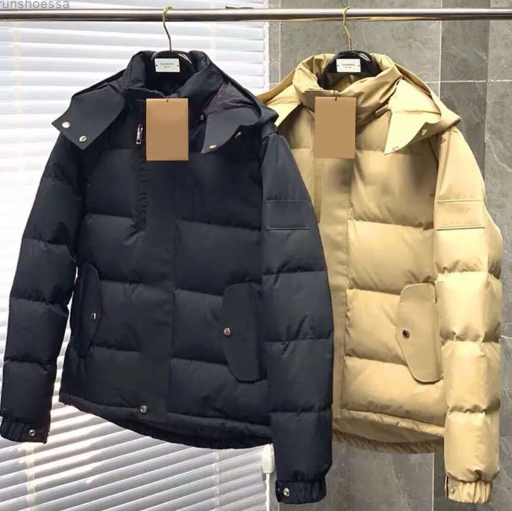 Doudoune Burberry Burberries Winter Men Black and Beige Down Jacket British Style Parka厚い温かい短いフード付きビジネスレジャーコート