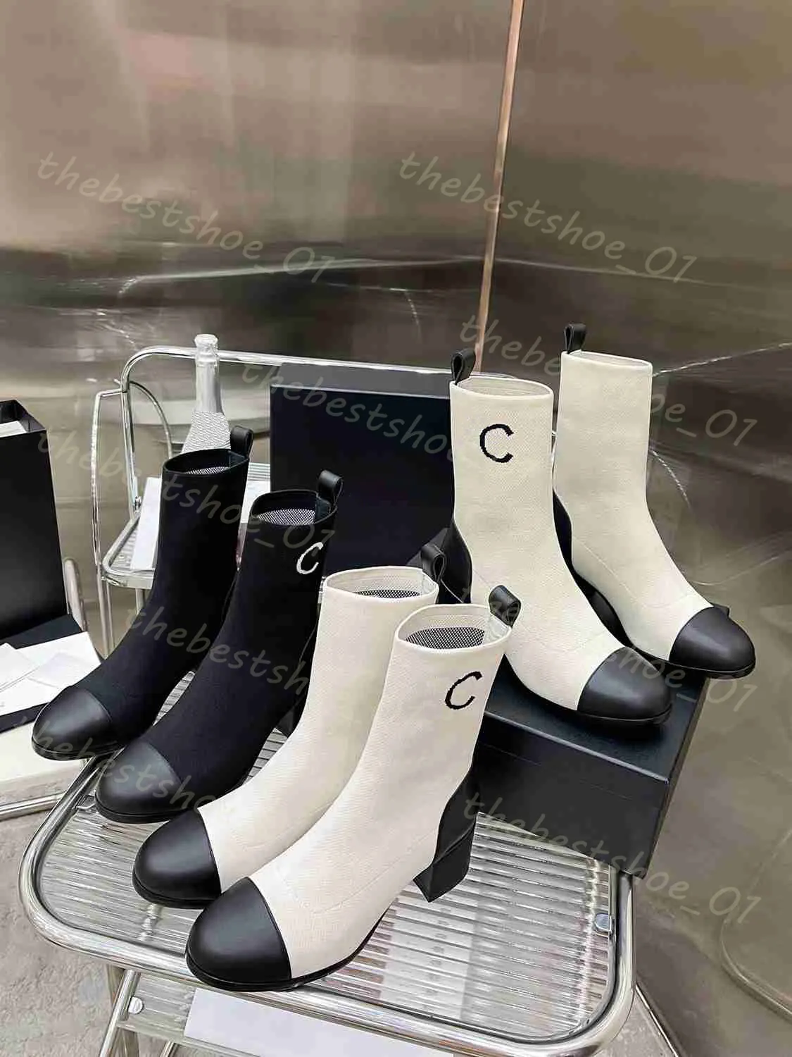 Bottes de créateurs Martin Bottes en cuir de veau hiver femmes mode luxe plat Chelsea bottes chaussures classiques Oxford semelle cheville chaussures