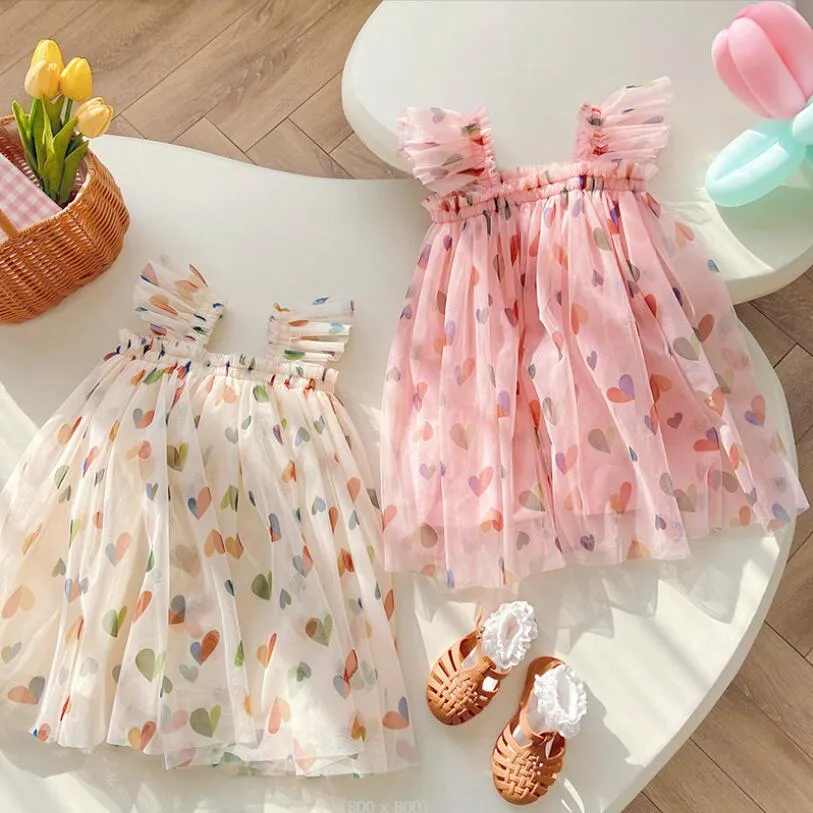 Ins stil flickor kläder klänningar kort ärm sommar kärlek hjärttryck klänning 100% bomullsflicka barn elegant
