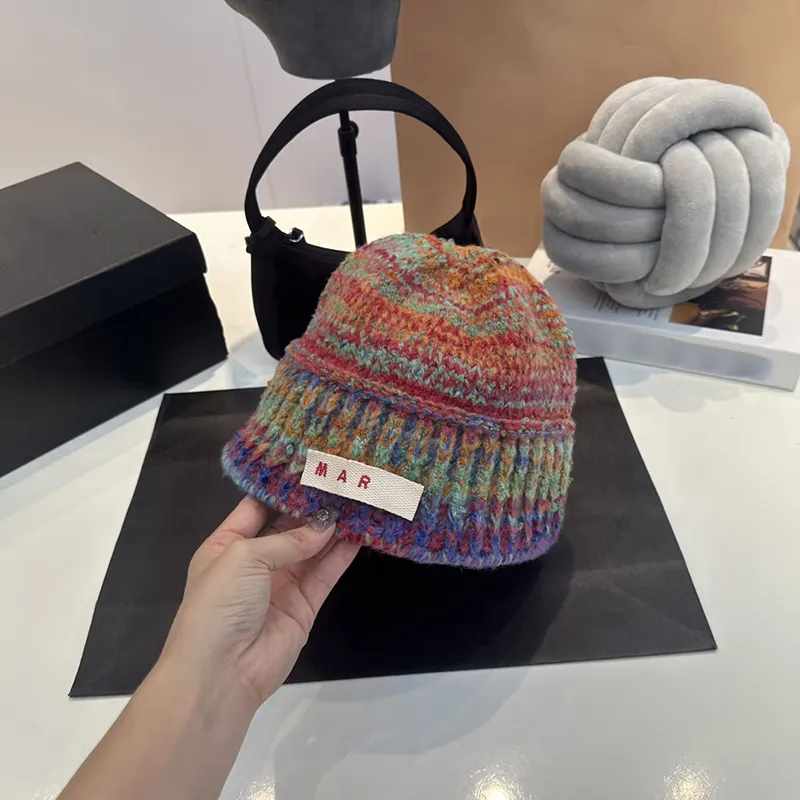 Bonnet de designer Luxurys Bonnet chaud Super Soft Bonnet tricoté Touch Tendance respirante de l'automne et de l'hiver généreux cent élégant avec mode hommes et femmes cadeau de casquette