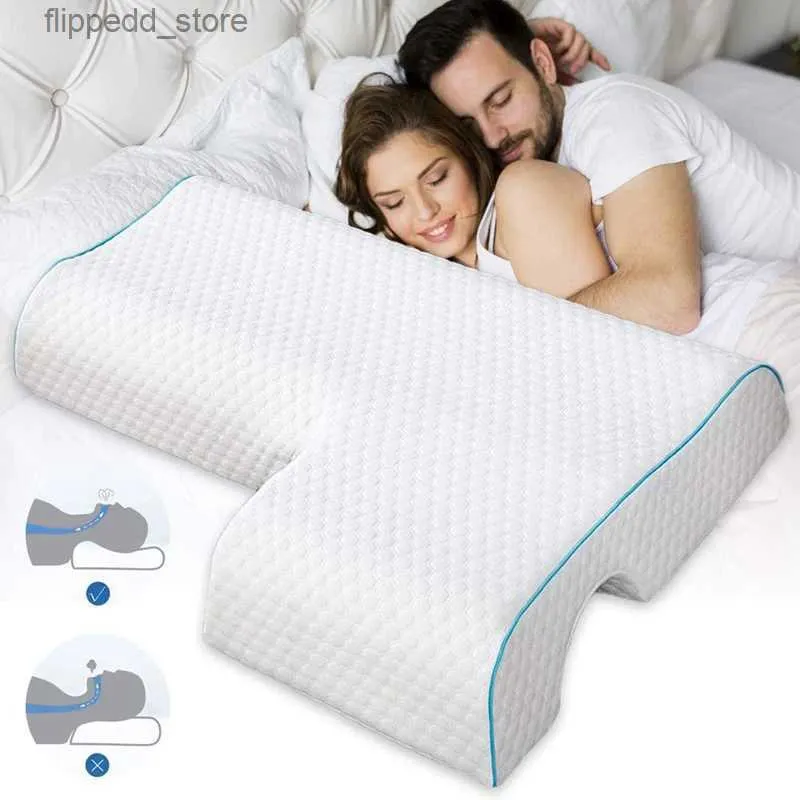Massaging Neck Pillowws New Massage Pillow Couple Side Sleeper Pillow Duet Protection Cervical Pillow Arched Cuddle Pillow with Slow Rebound Memory Foam Q231123