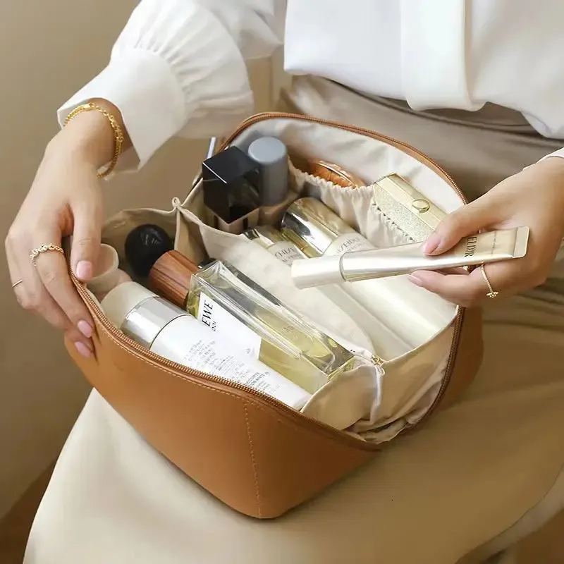 Bolsa De Maquillaje De Cuero TPU Para Mujer, Organizador Grande, Bolsas De Cosméticos Con Divisor, Bolsa De Aseo Ristente Al Agua Para Viaj - AliExprs