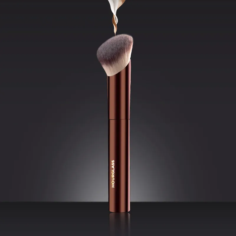 Source de maquillage Ambient Glow Brush - Coil à cheveux moelleux Liquide Crème Foundation Contour Cosmetics Tools Beauty