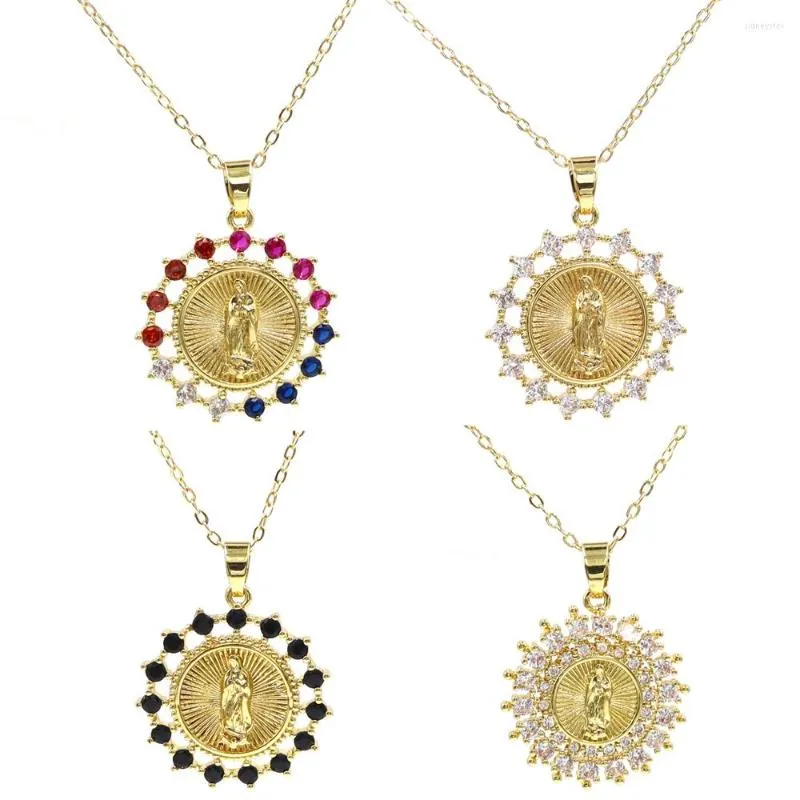 Chaînes de vente d'ornements religieux pour femmes, cuivre micro-incrusté de Zircon, pendentif de la vierge marie, collier de croyant féminin