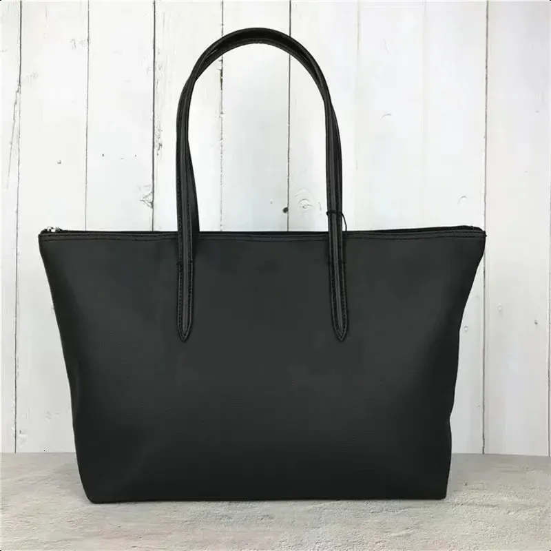 ショッピングバッグCrocrogo Women's Bag Tote Bag Multicolor L MサイズPVCレザーショッピングトラベルカジュアルショルダービーチハンドバッグ231123