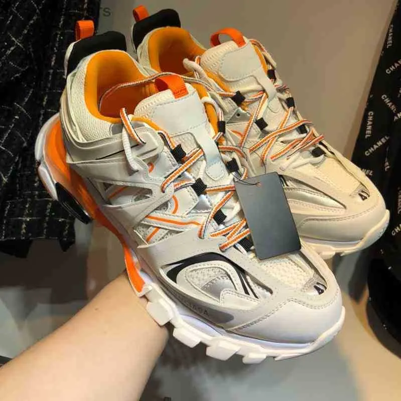 Triple S Clunky Sneaker Fashion Track Shoes est Release 3 Tess Gomma Maille Trek For Men Women