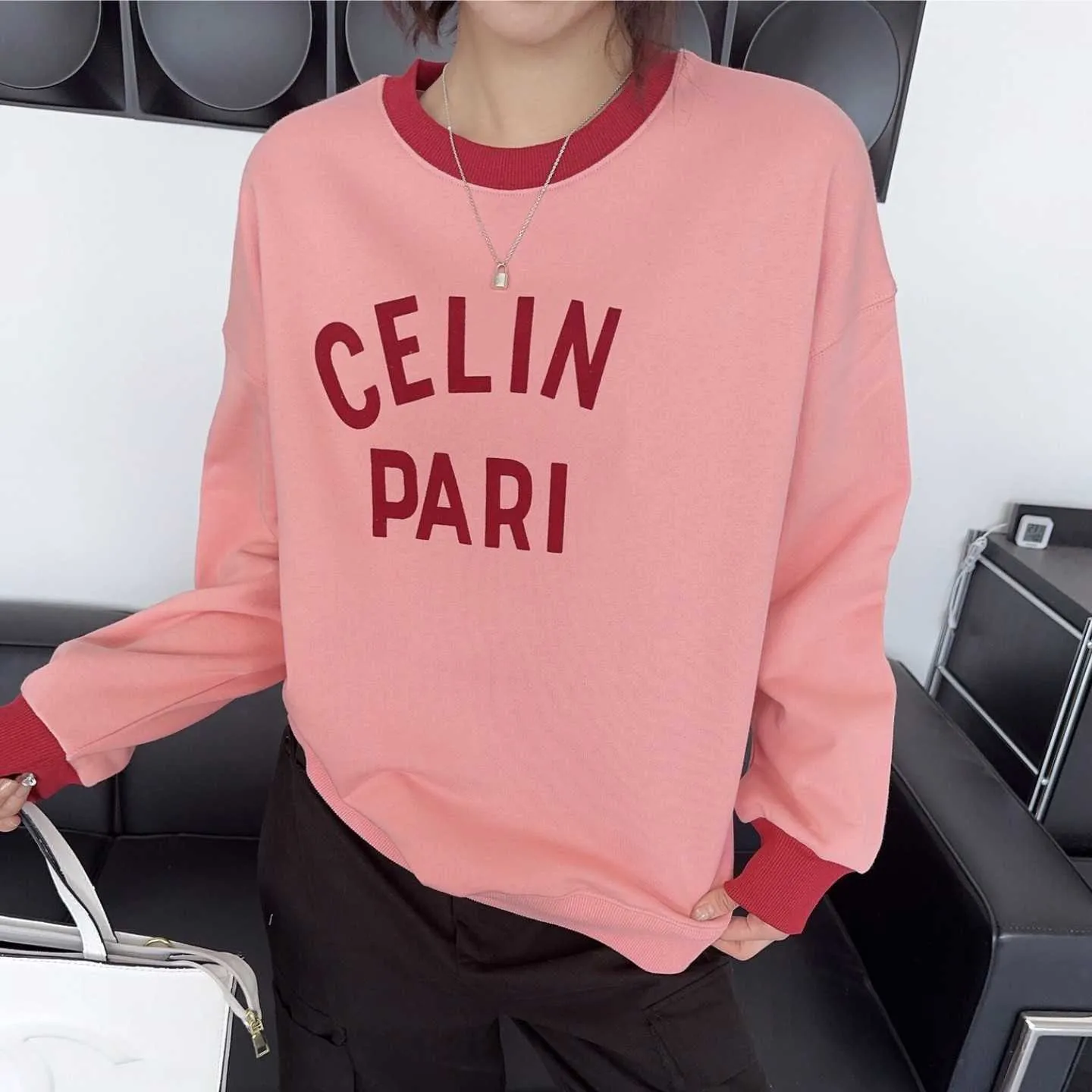 Celinnes Hoodie Designer Luxury Fashion Women's Sweatshirts Autumn Cel New Trendy Brand Flocking Contrast Classic Letter Pink Cotton Double Count Terry