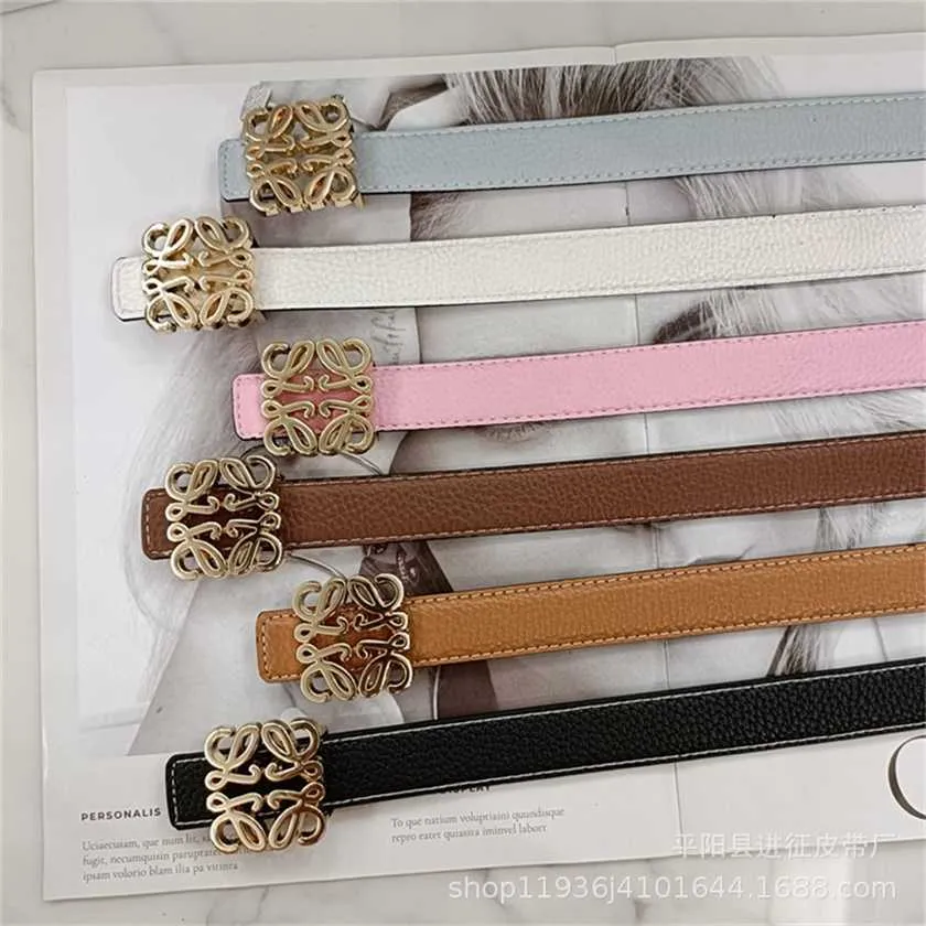 26% de réduction sur la ceinture du concepteur de la courroie Nouveau motif de lit coloré Luojia peut être bouclé avec des lettres des deux côtés.Ceinture de jupe de mode simple coréenne