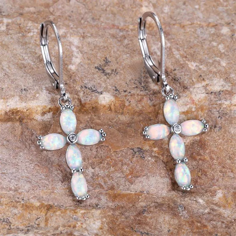 Pendientes de aro Cruz clásica Pendiente doble Ópalo de fuego blanco Piedra ovalada para mujer Vintage Moda Color plata Joyería de boda Boho