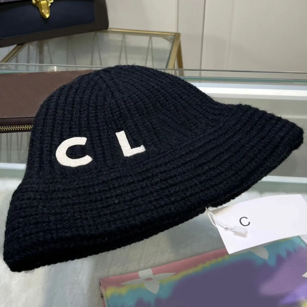 Diseño de moda clásico Gorras de calavera Marca de moda Impresión de letras Sombreros de punto de lana Gorro Gorro Otoño Invierno Hombres Mujeres Equipado Color sólido Mantener caliente Sombrero Accesorios