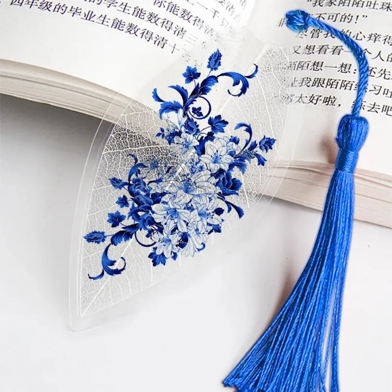 Marcapáginas con diseño de hoja de porcelana azul y blanca china con borlas para amigos, regalo para estudiantes, estilo clásico