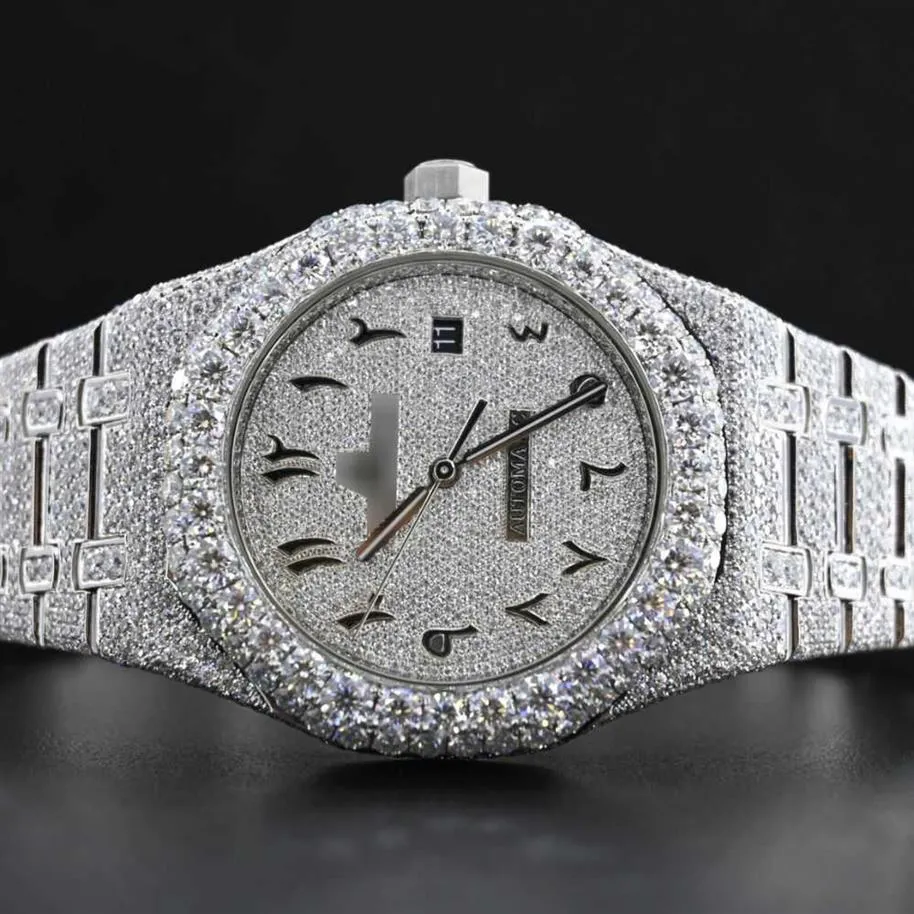 Armbandsur Hip Hop Diamond Watch Round Cut All Size Anpassa VVS1 Handmased Diamond Watch för Mens Diamond Watch259i