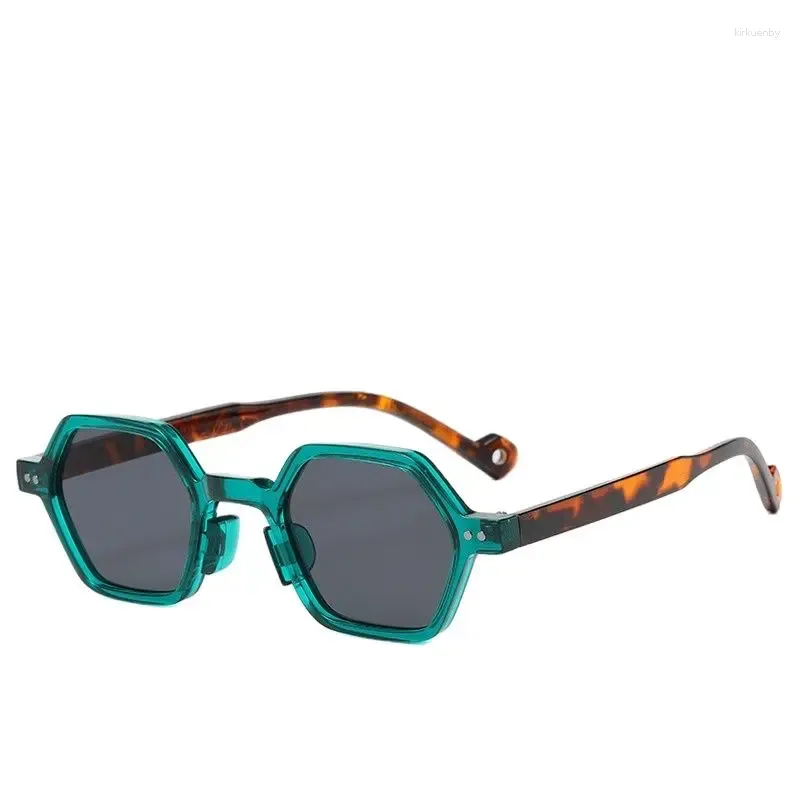 Lunettes de soleil Vintage carré femmes polygone marque de mode hexagone clair océan lentille nuances UV400 hommes Rivets lunettes de soleil