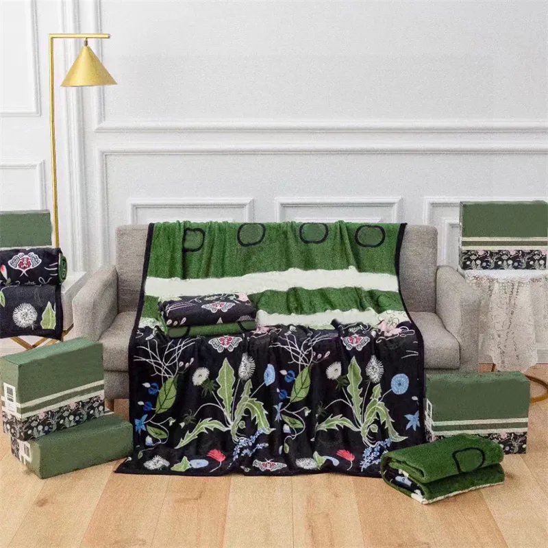 Designer Brand Blanket G Letter Flower Classic Design Warm Car Bath Blankets With Box Soft Winter Fleece Shawl Throw Home Green Blankets