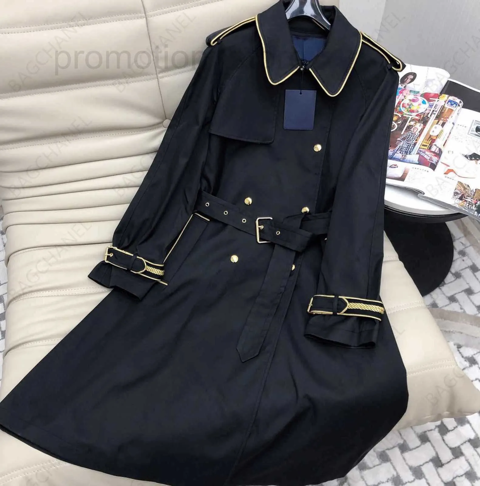 Trench Coats Designer Top Womens Fashion Fashion Windbreaker Vestes Tempérament Top Top Classic Lady Matelon Light Winter Winter Parkas Belt Utu2