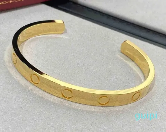 gold material Luxury quality Charm opened bangle with round design in three colors plated have stamp box