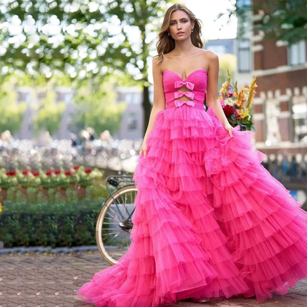 Robe de bal trapèze sans bretelles, à volants, avec nœud papillon découpé, superposée, pour occasions spéciales, en Tulle, robe de soirée