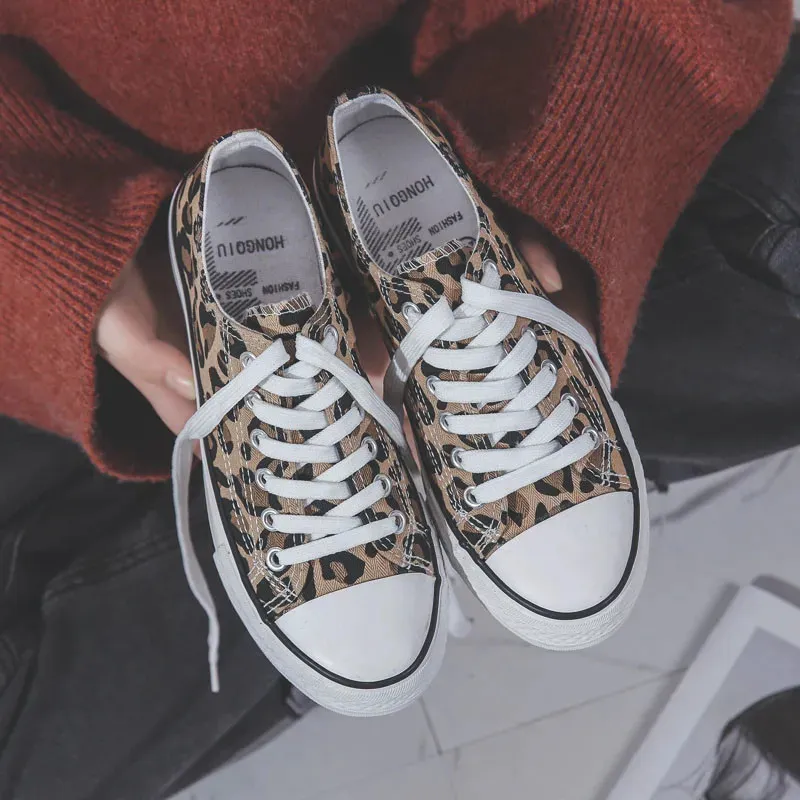 Pantoufles imprimé léopard, chaussures montantes en toile, baskets Harajuku à la mode, chaussures plates assorties, Streetwear classique 231123
