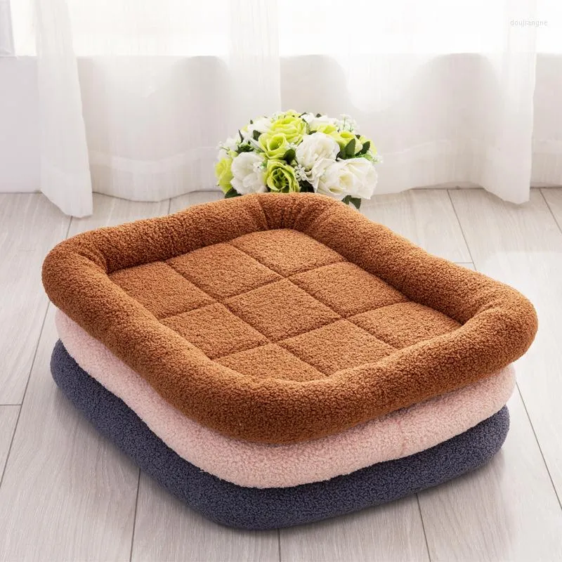 Lits pour chats Tapis Coussin de lit Coussin de couchage respirant Cosy Cats And Dogs Pet Nest Couverture douce Four Seasons Universal Puppy Kennels CW109