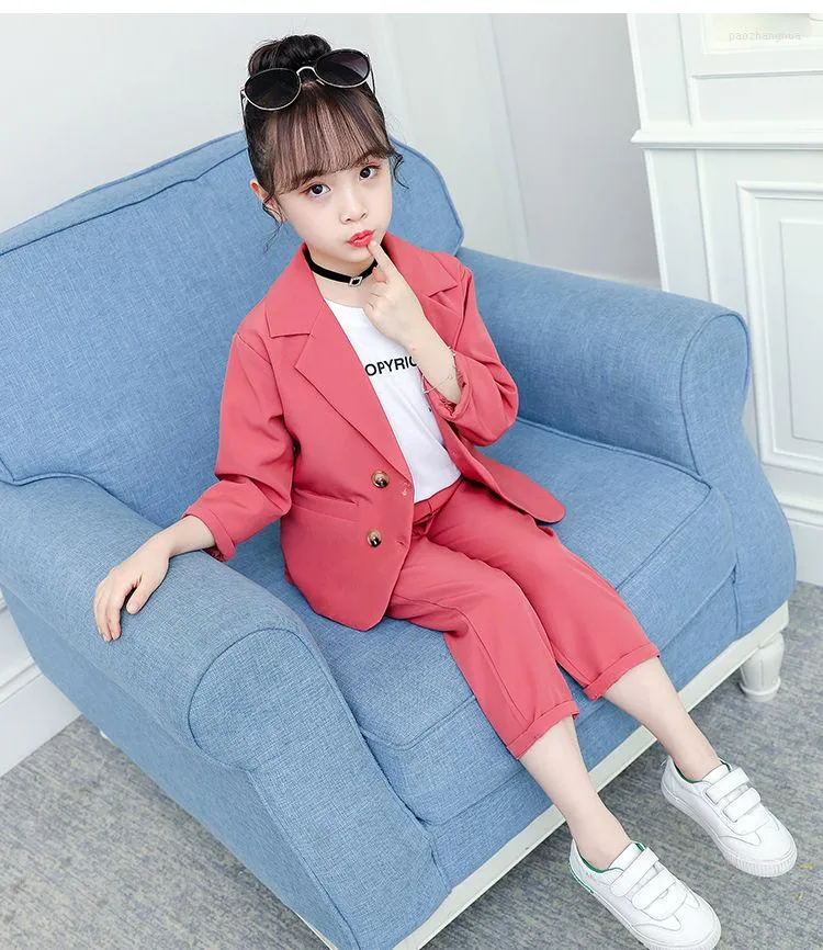 Girls' Suit Sets: Sizing, Fabrics & Occasions Explained