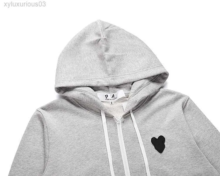 Hoodie Cdg Play Fashion Brand Kawagu Gray Long-sleeved Couple Black Love Print for Men and Women