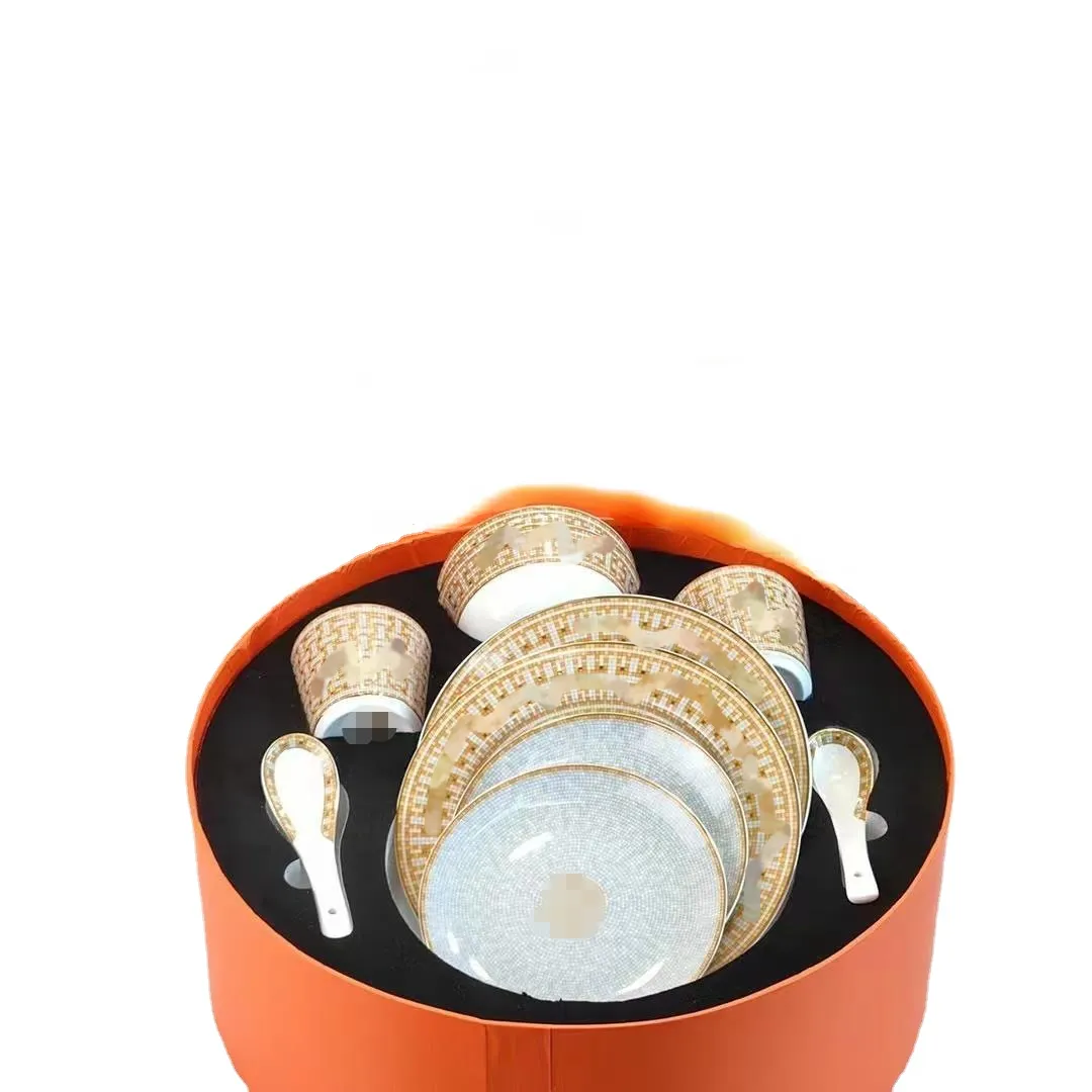 Conjuntos de louça de designer europeu pratos colher conjuntos osso china utensílios de mesa para duas pessoas conjuntos de 10 peças de luxo caixa de presente doméstico